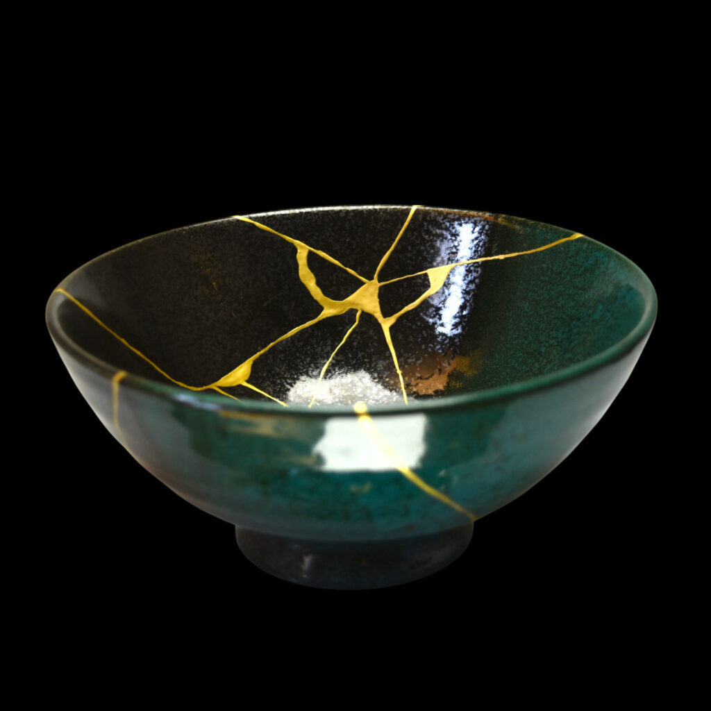 Traditional Kintsugi Shop: Kintsugi By Myriam greff