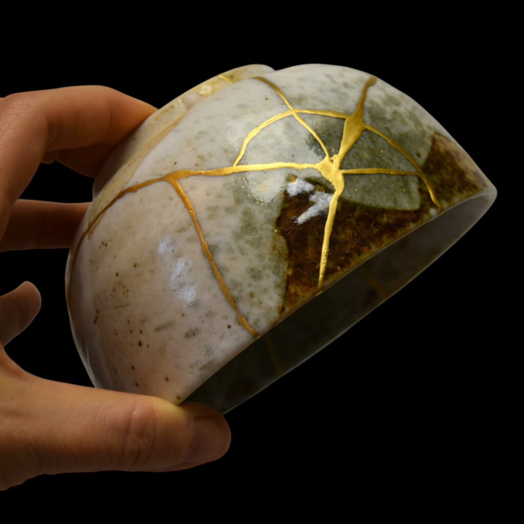 Traditional Kintsugi Shop: Kintsugi By Myriam greff