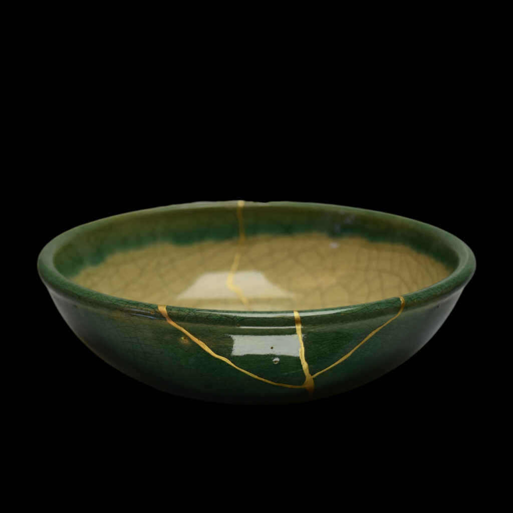 Traditional Kintsugi Shop: Kintsugi By Myriam greff