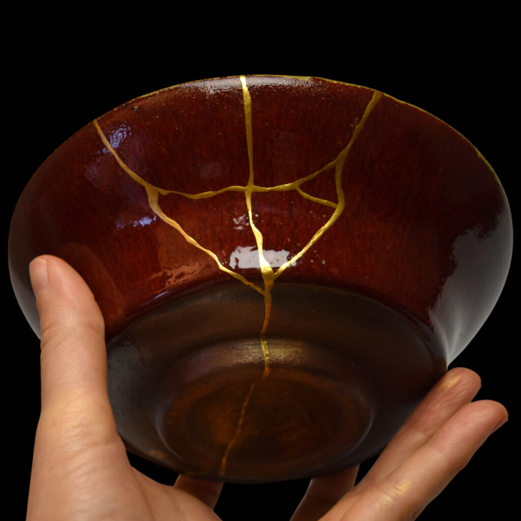 Traditional Kintsugi Shop: Kintsugi By Myriam greff
