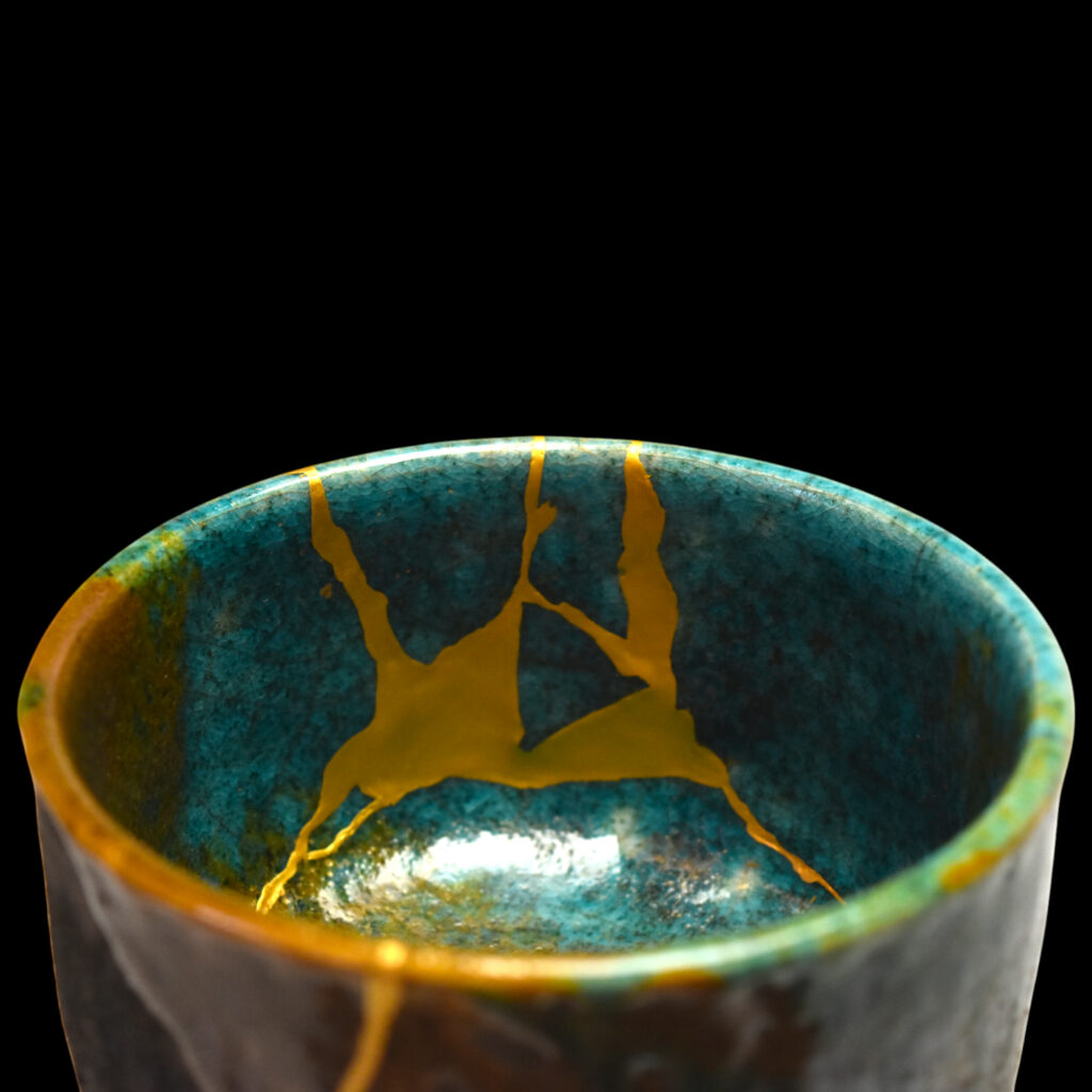 Traditional Kintsugi Shop: Kintsugi By Myriam greff