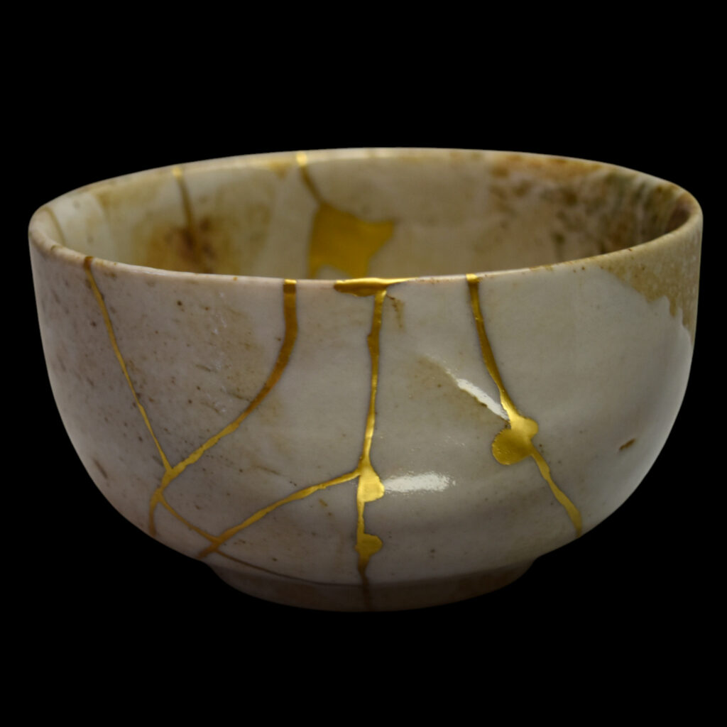 Traditional Kintsugi Shop: Kintsugi By Myriam greff