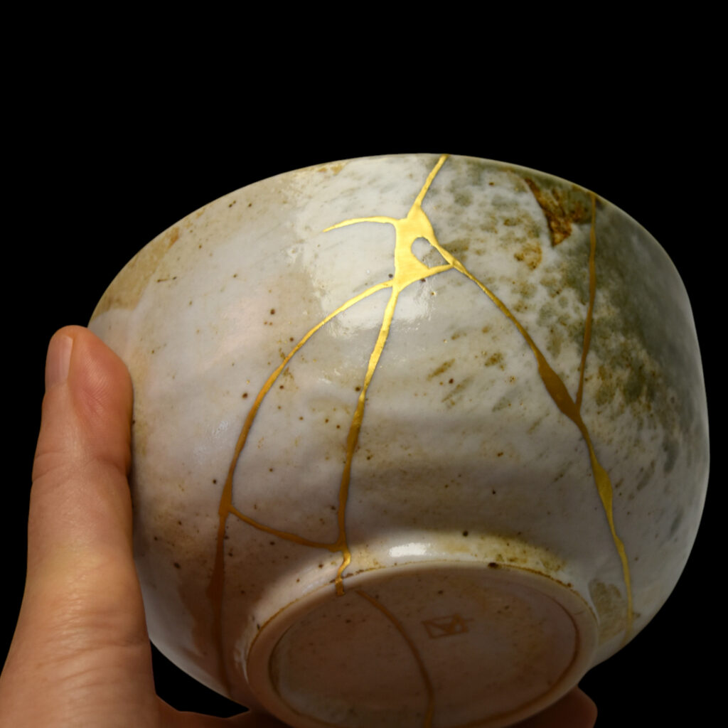Traditional Kintsugi Shop: Kintsugi By Myriam greff