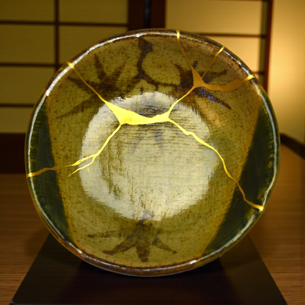 Traditional Kintsugi Shop: Kintsugi By Myriam greff