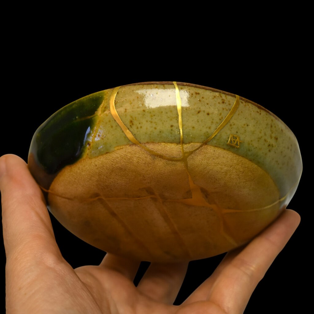 Traditional Kintsugi Shop: Kintsugi By Myriam greff