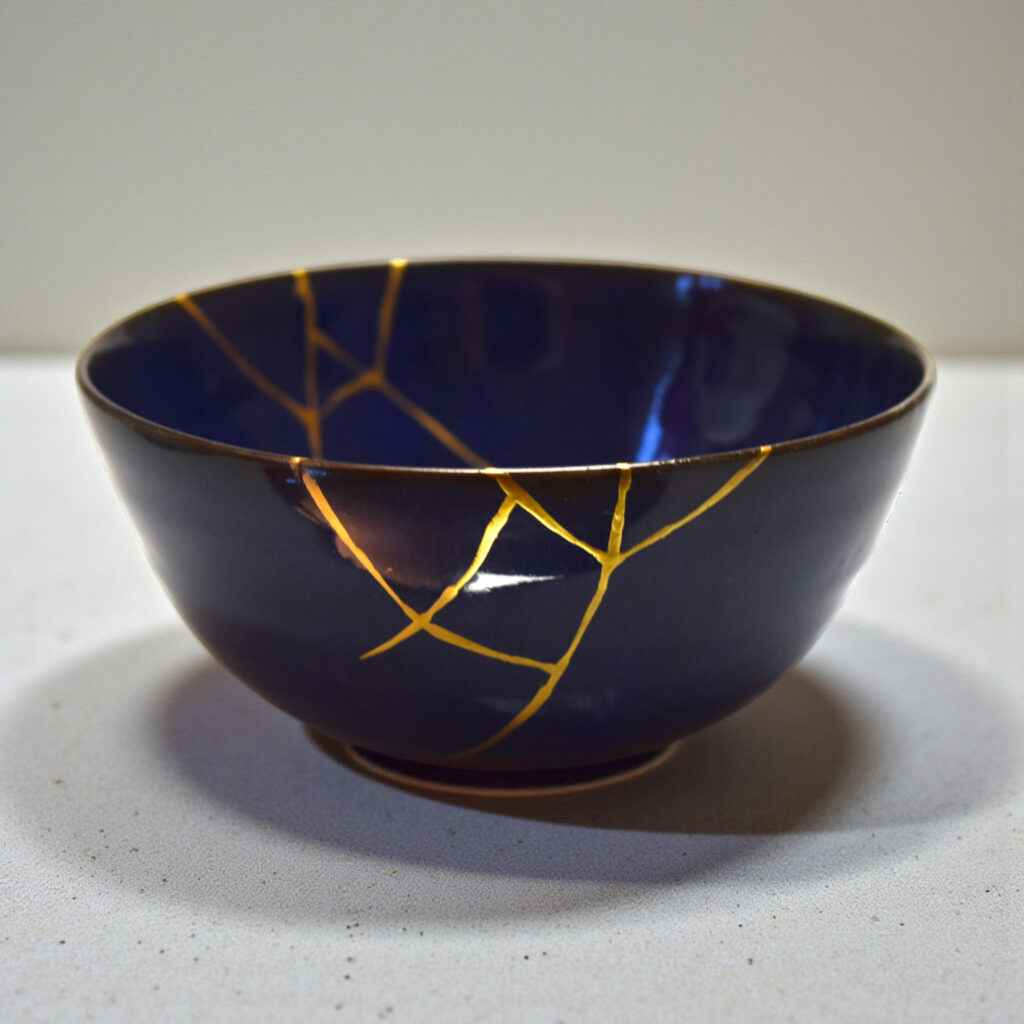 Traditional Kintsugi Shop: Kintsugi By Myriam greff