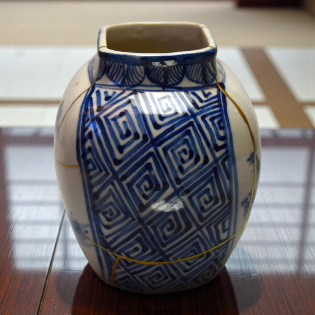 Traditional Kintsugi Shop: Kintsugi By Myriam greff