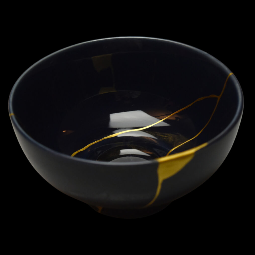 Traditional Kintsugi Shop: Kintsugi By Myriam greff