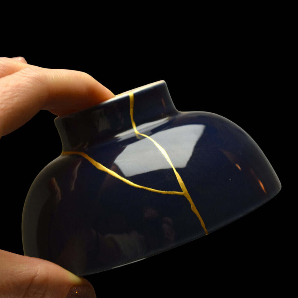 Traditional Kintsugi Shop: Kintsugi By Myriam greff