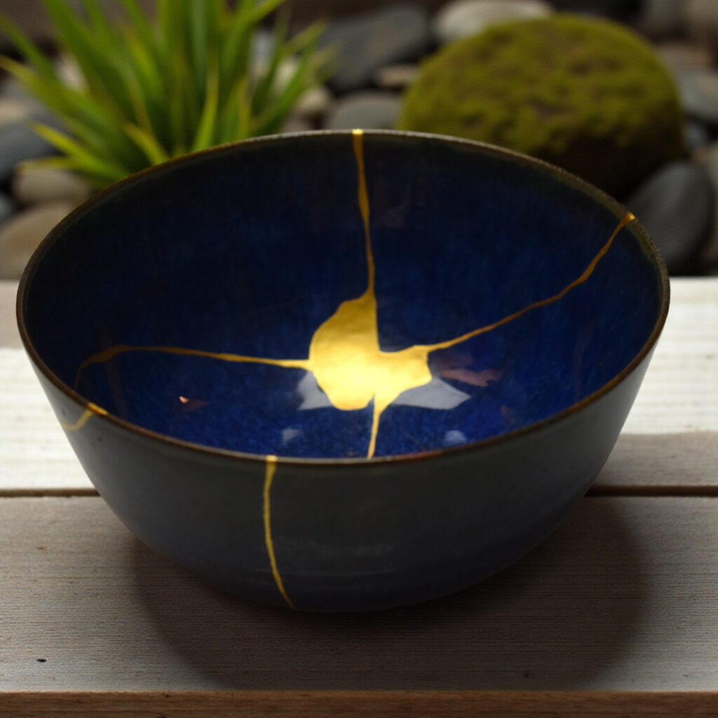 Traditional Kintsugi Shop: Kintsugi By Myriam greff