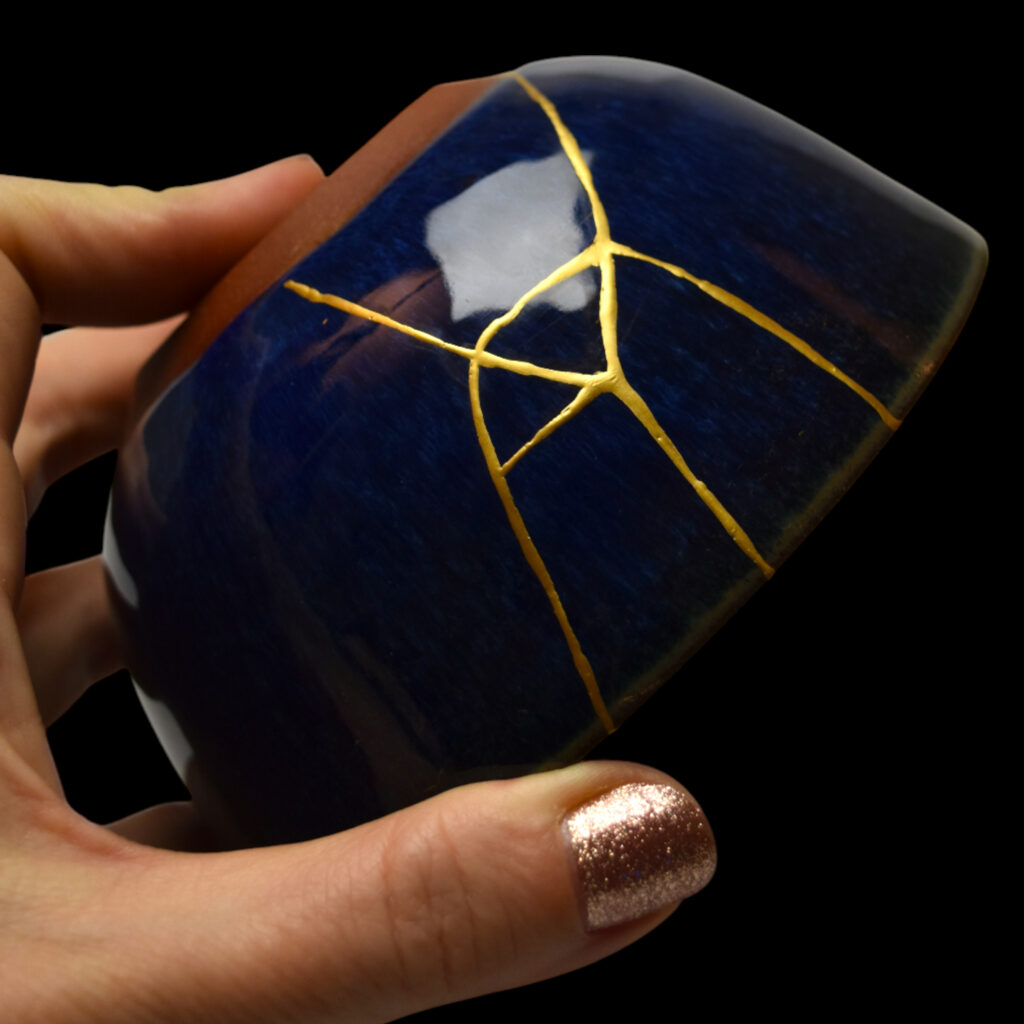 Traditional Kintsugi Shop: Kintsugi By Myriam greff