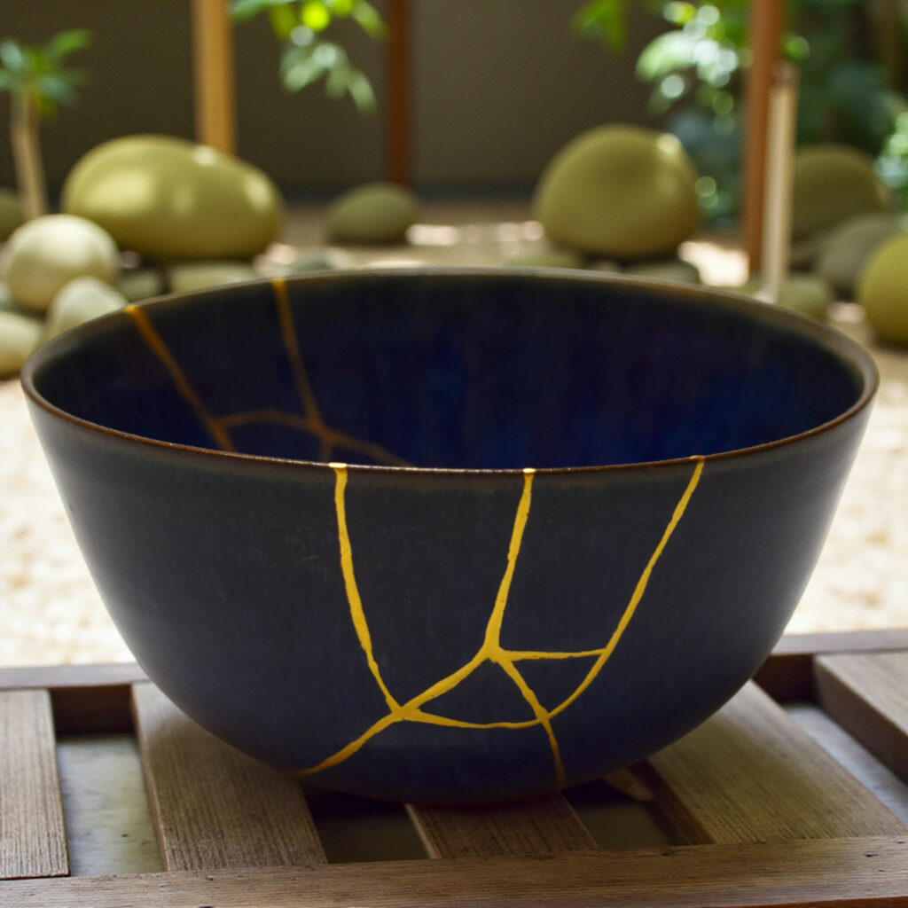 Traditional Kintsugi Shop: Kintsugi By Myriam greff