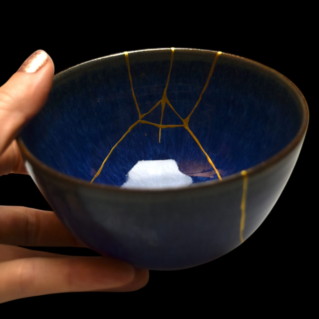 Traditional Kintsugi Shop: Kintsugi By Myriam greff