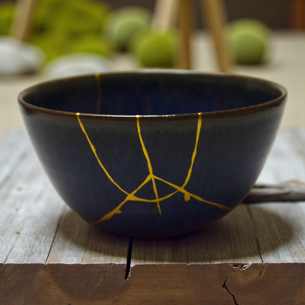 Traditional Kintsugi Shop: Kintsugi By Myriam greff