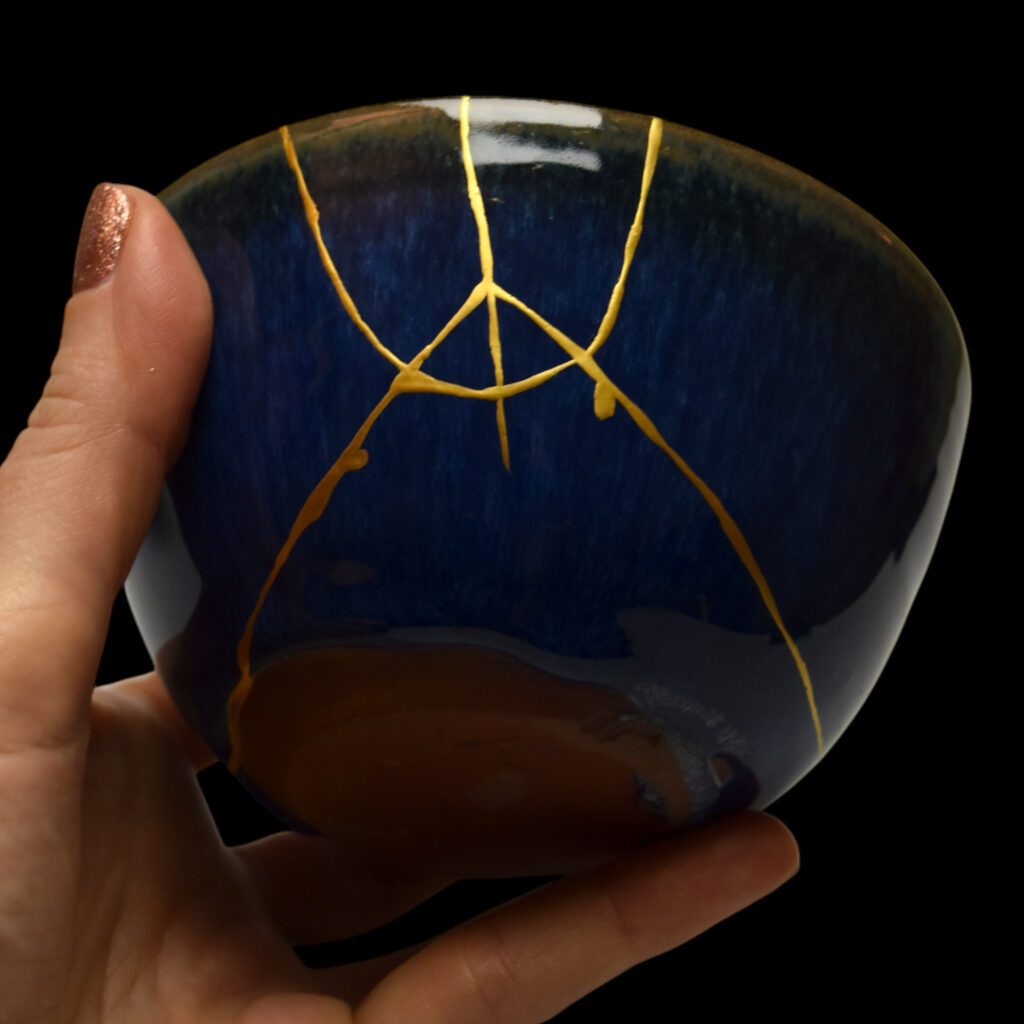 Traditional Kintsugi Shop: Kintsugi By Myriam greff