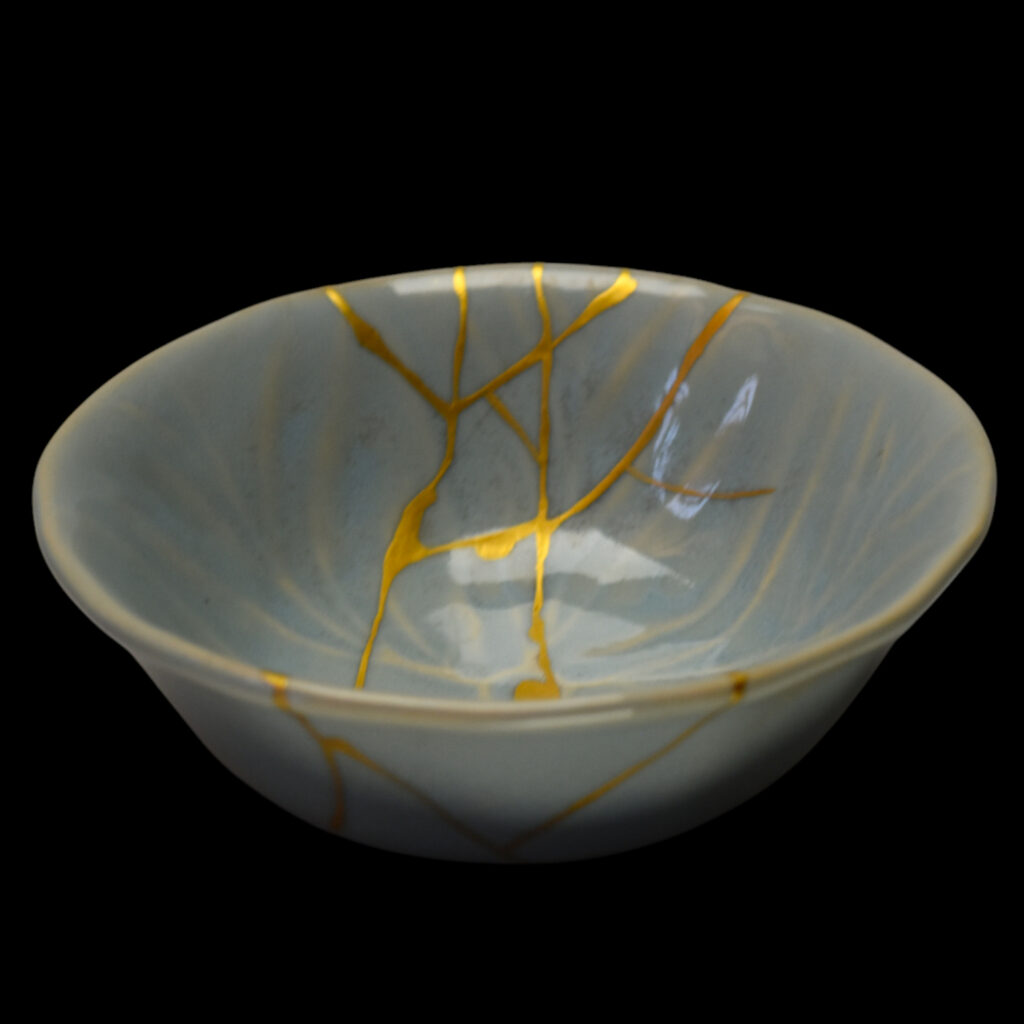 Traditional Kintsugi Shop: Kintsugi By Myriam greff