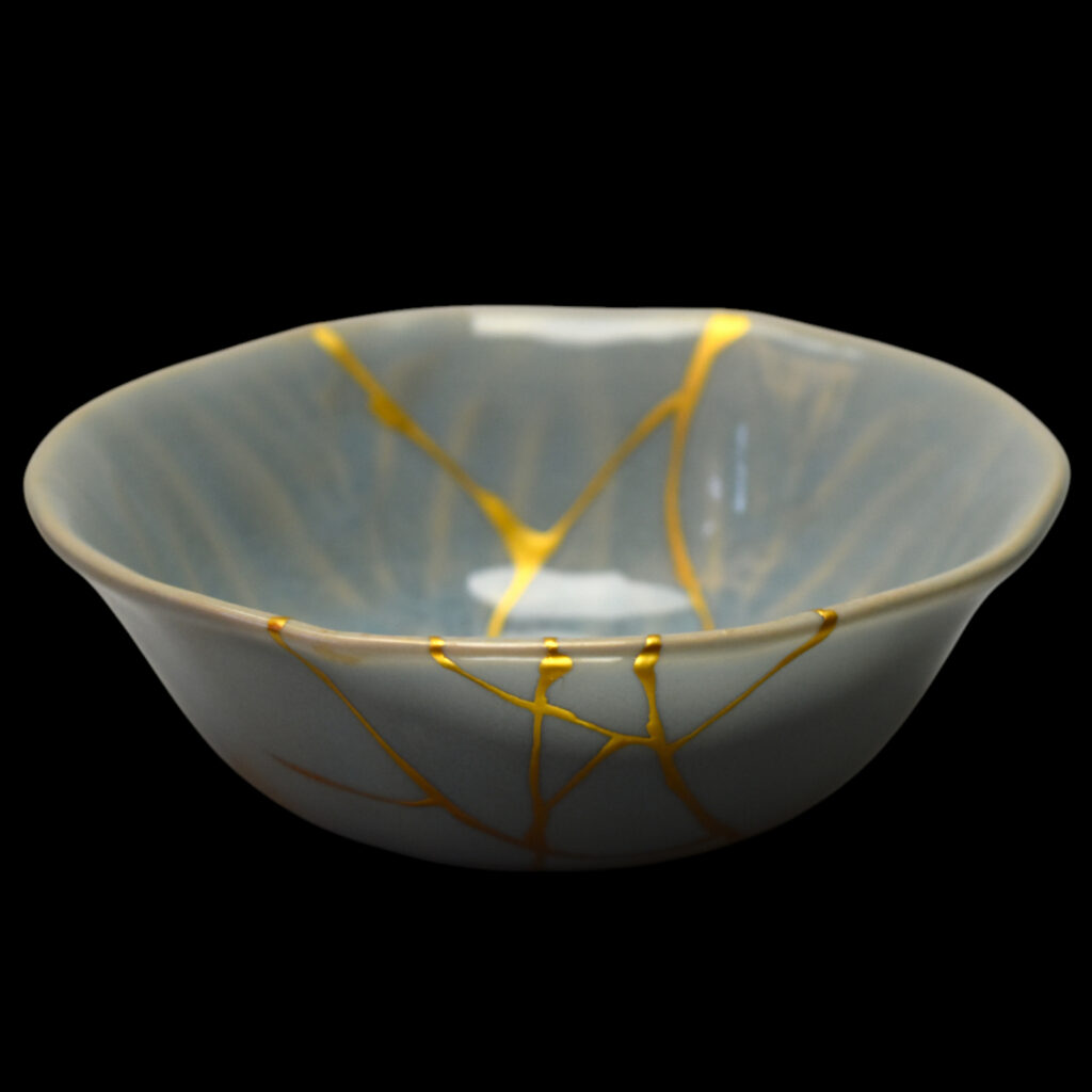 Traditional Kintsugi Shop: Kintsugi By Myriam greff