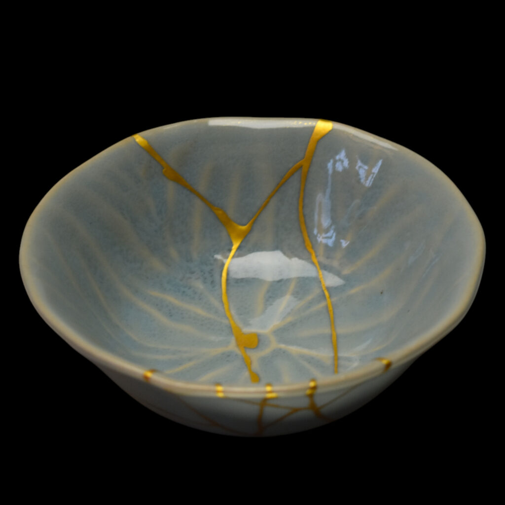 Traditional Kintsugi Shop: Kintsugi By Myriam greff