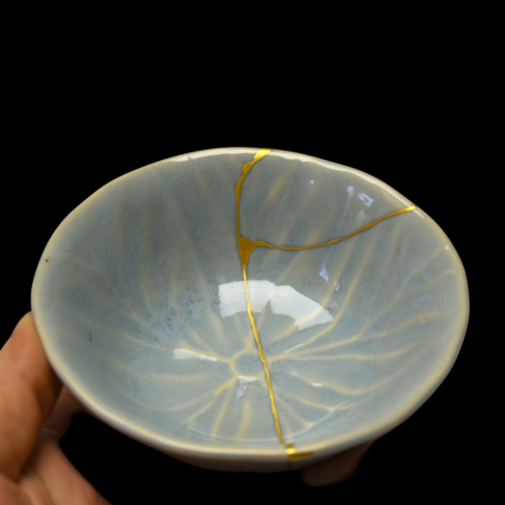 Traditional Kintsugi Shop: Kintsugi By Myriam greff
