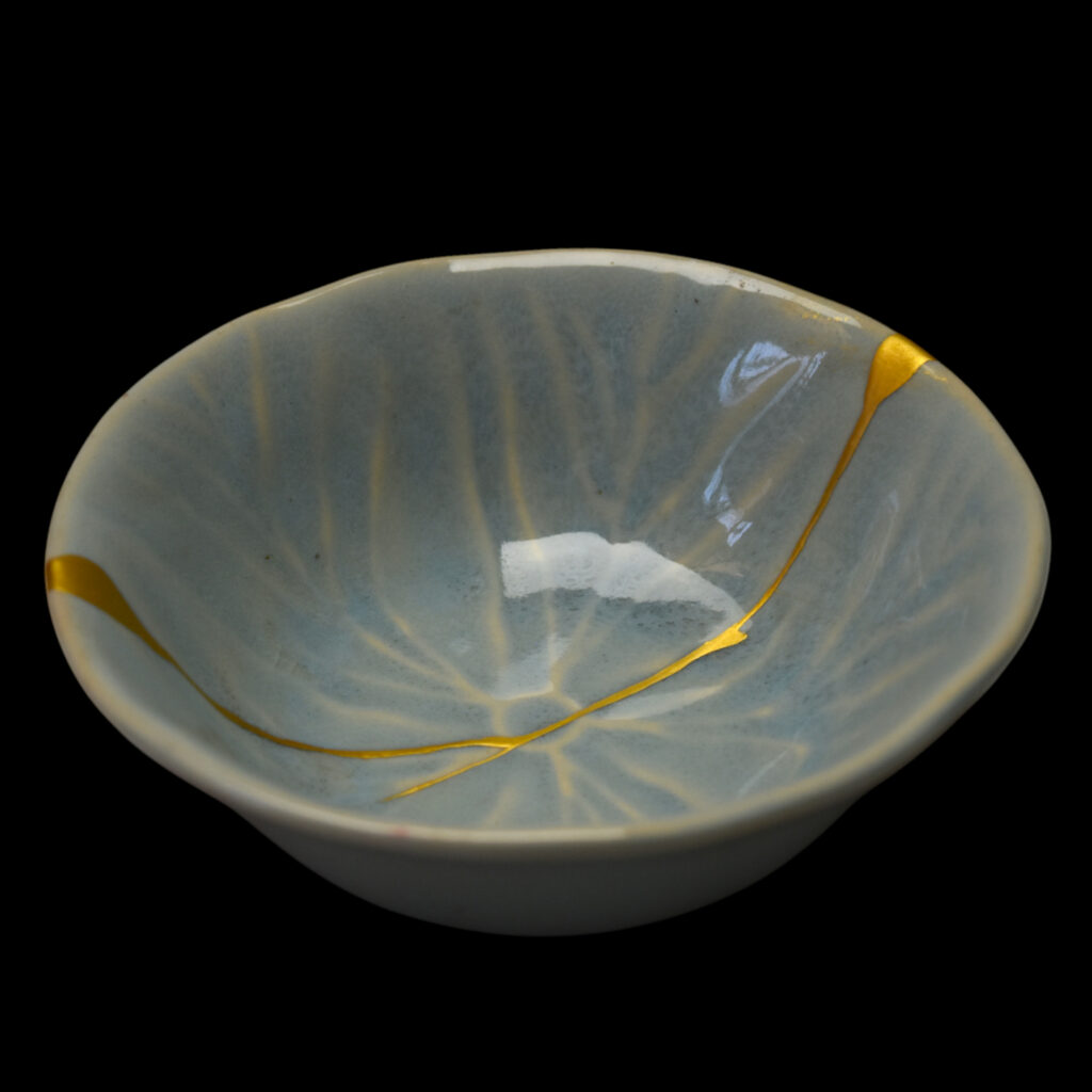 Traditional Kintsugi Shop: Kintsugi By Myriam greff