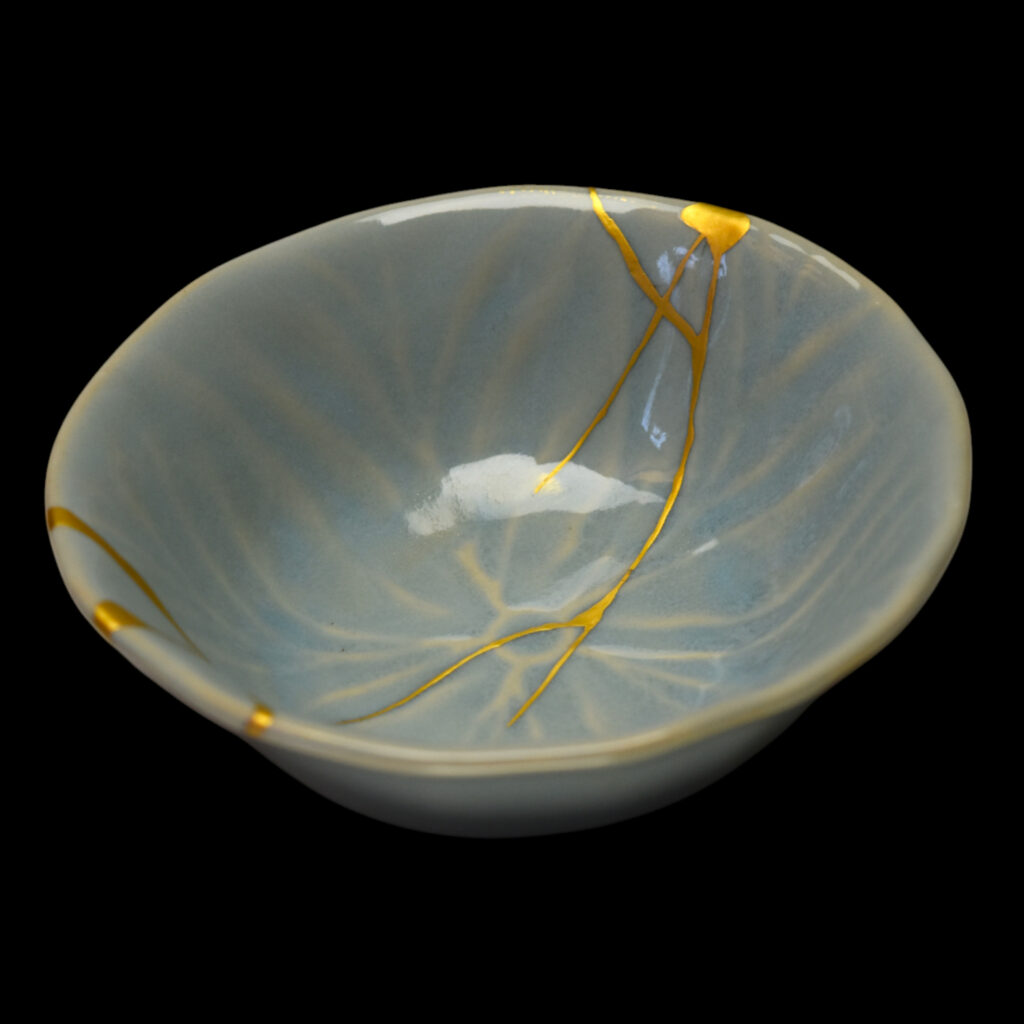 Traditional Kintsugi Shop: Kintsugi By Myriam greff
