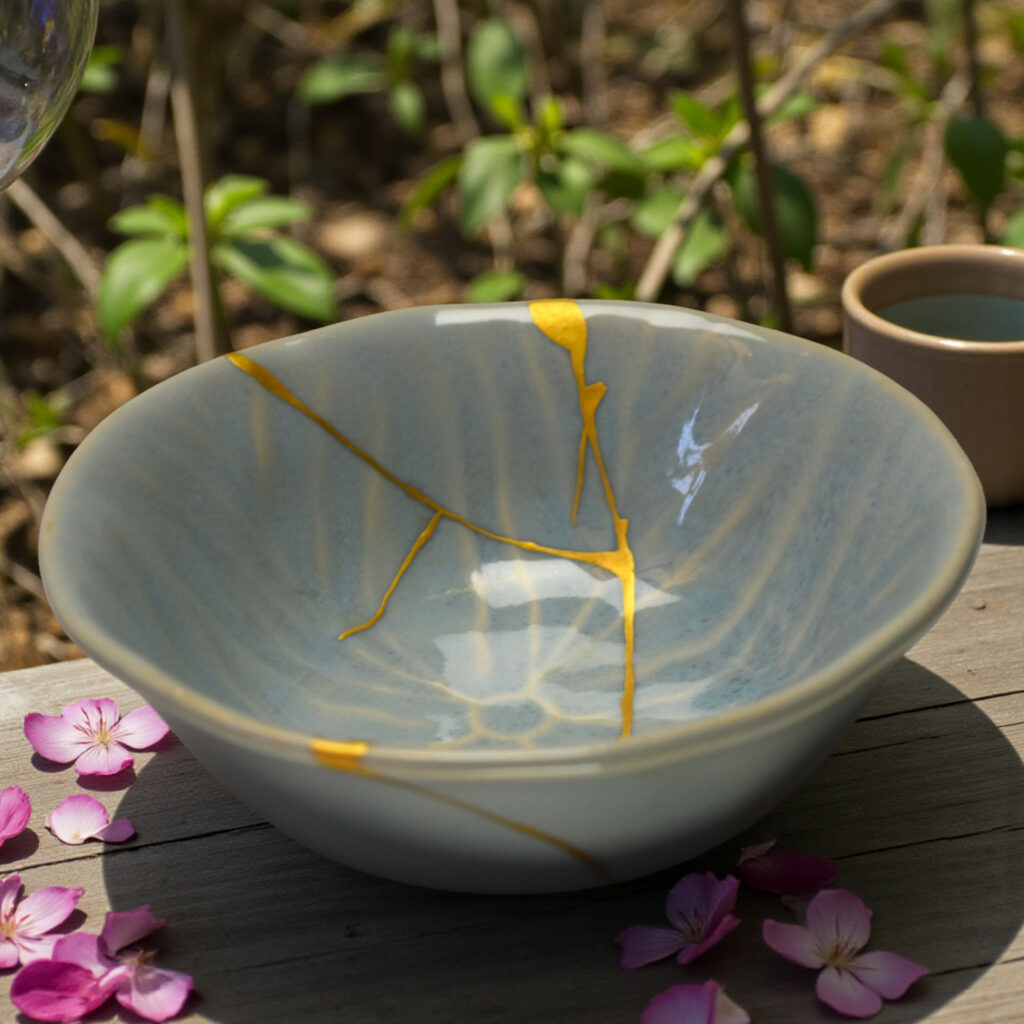 Traditional Kintsugi Shop: Kintsugi By Myriam greff