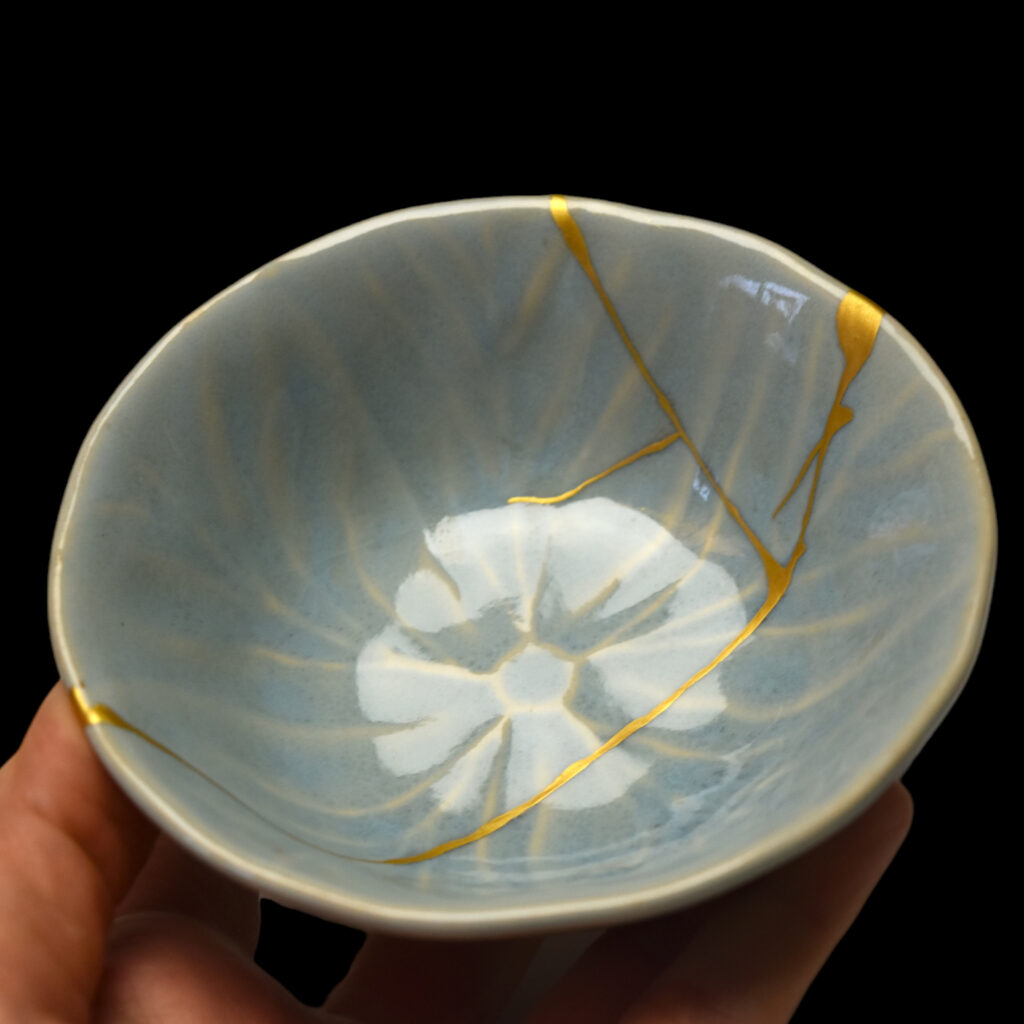 Traditional Kintsugi Shop: Kintsugi By Myriam greff