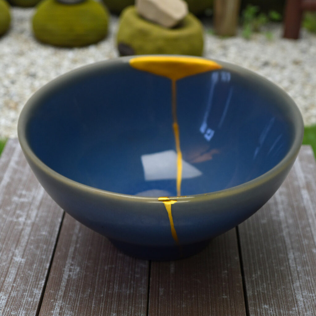Traditional Kintsugi Shop: Kintsugi By Myriam greff