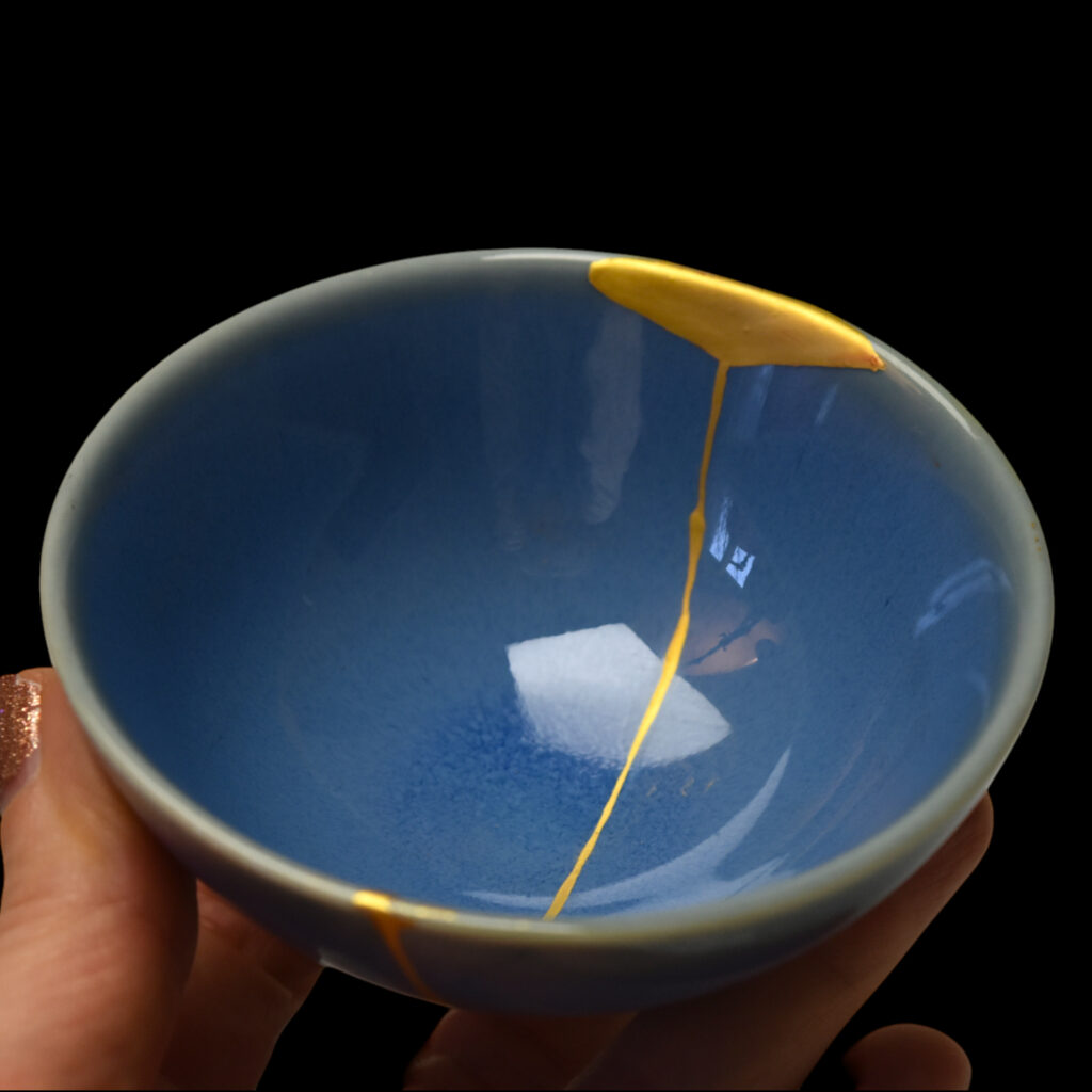Traditional Kintsugi Shop: Kintsugi By Myriam greff