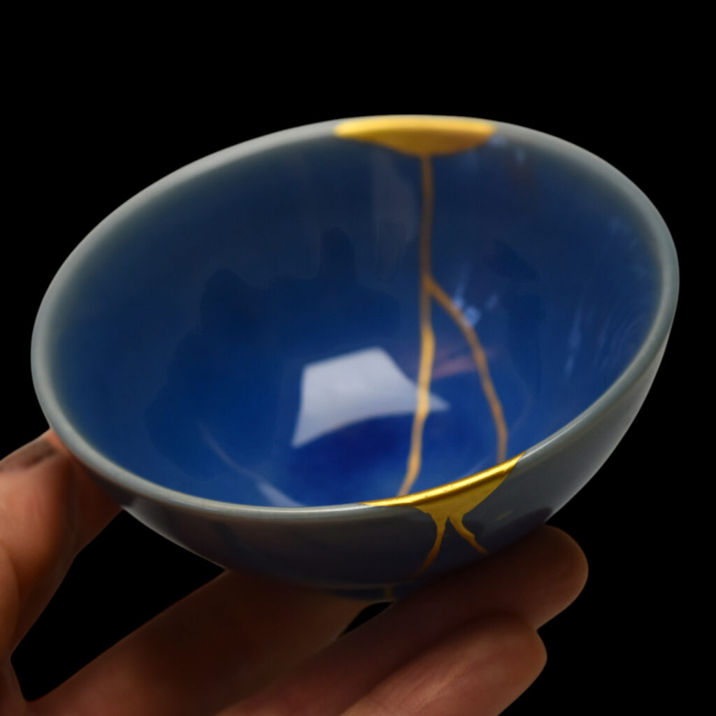 Traditional Kintsugi Shop: Kintsugi By Myriam greff