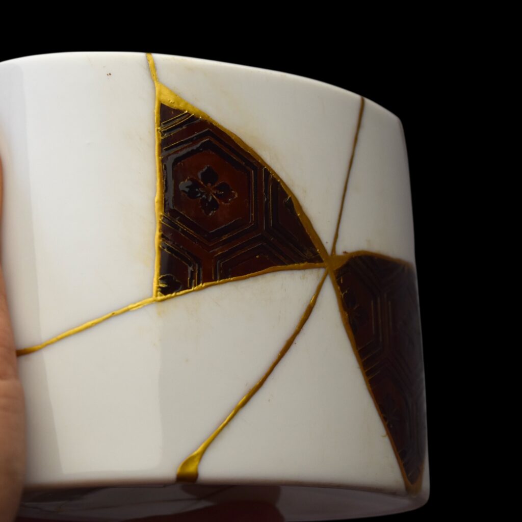 Traditional Kintsugi Shop: Kintsugi By Myriam greff