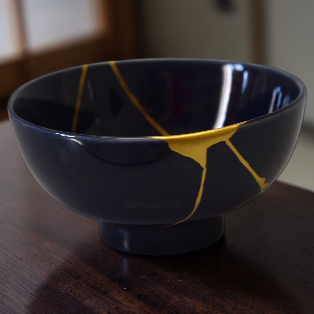 Traditional Kintsugi Shop: Kintsugi By Myriam greff