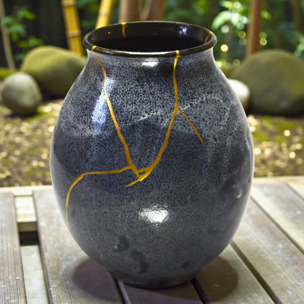 Traditional Kintsugi Shop: Kintsugi By Myriam greff