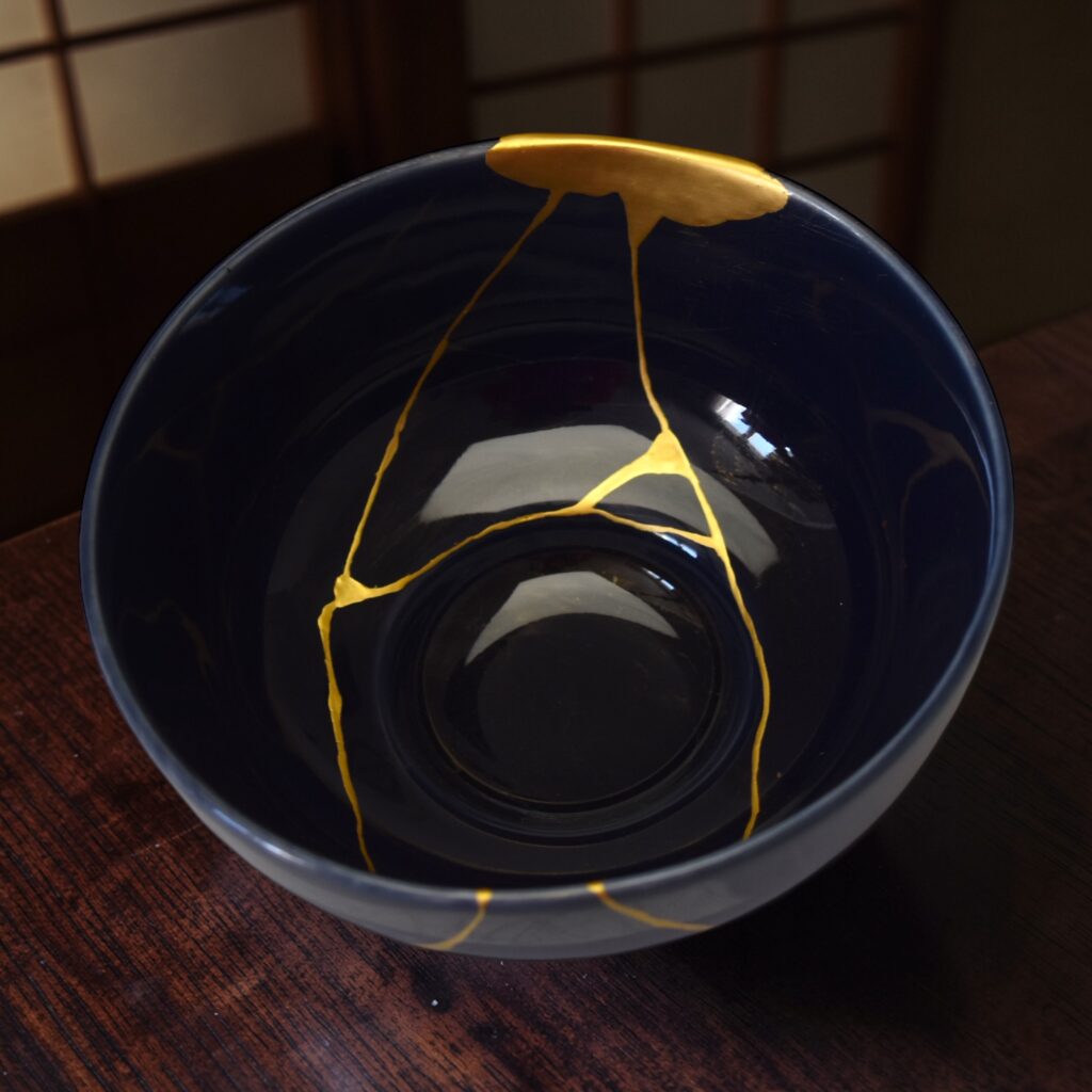 Traditional Kintsugi Shop: Kintsugi By Myriam greff
