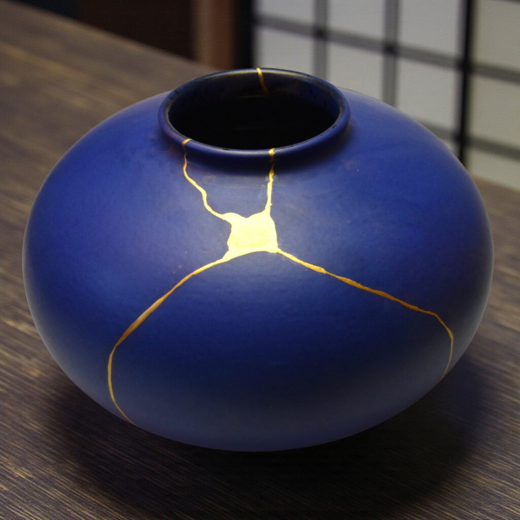 Traditional Kintsugi Shop: Kintsugi By Myriam greff