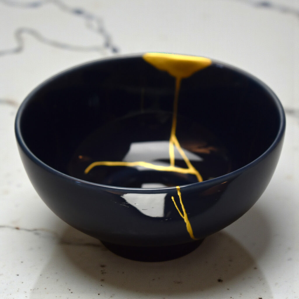 Traditional Kintsugi Shop: Kintsugi By Myriam greff