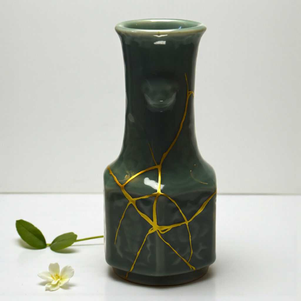 Traditional Kintsugi Shop: Kintsugi By Myriam greff