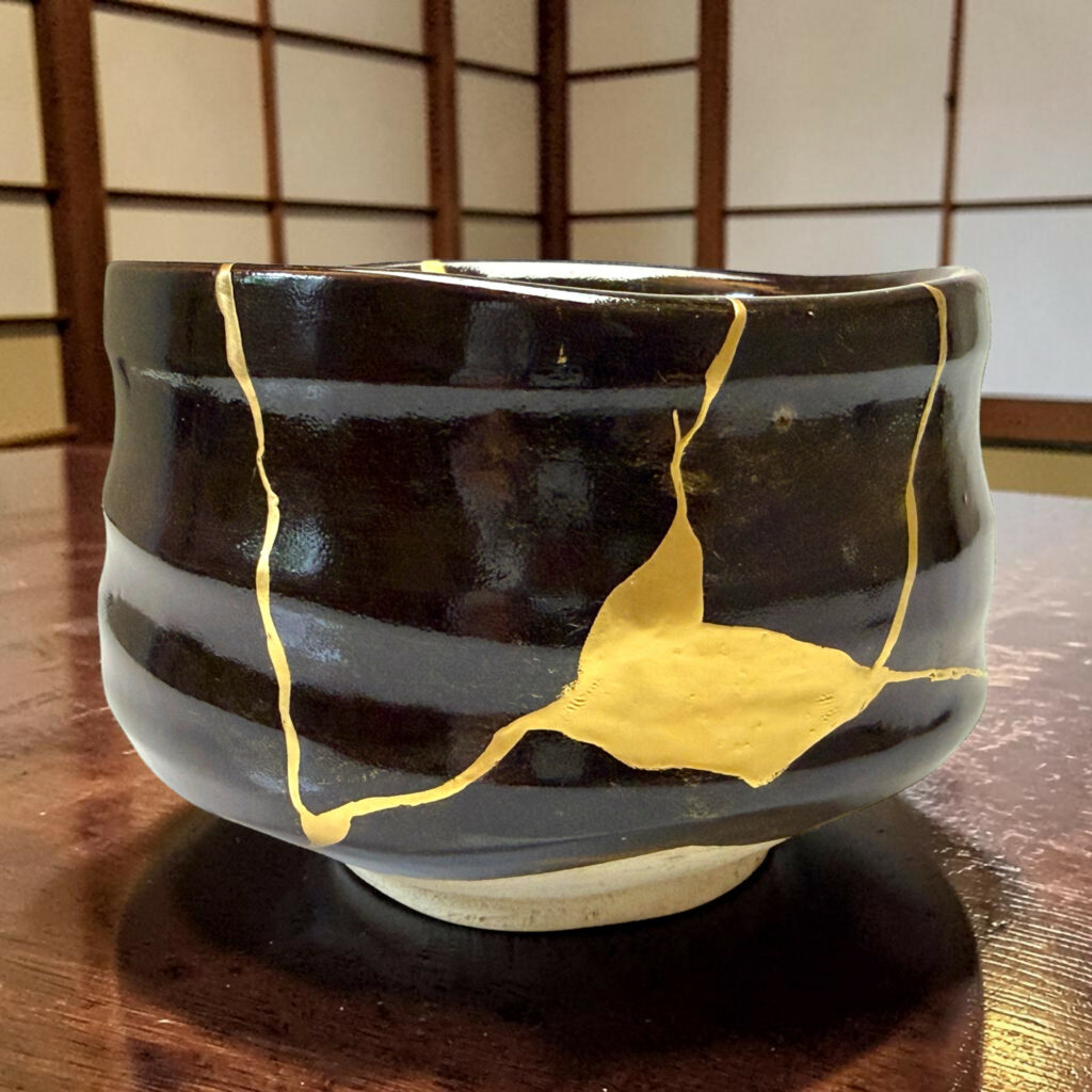 Traditional Kintsugi Shop: Kintsugi By Myriam greff