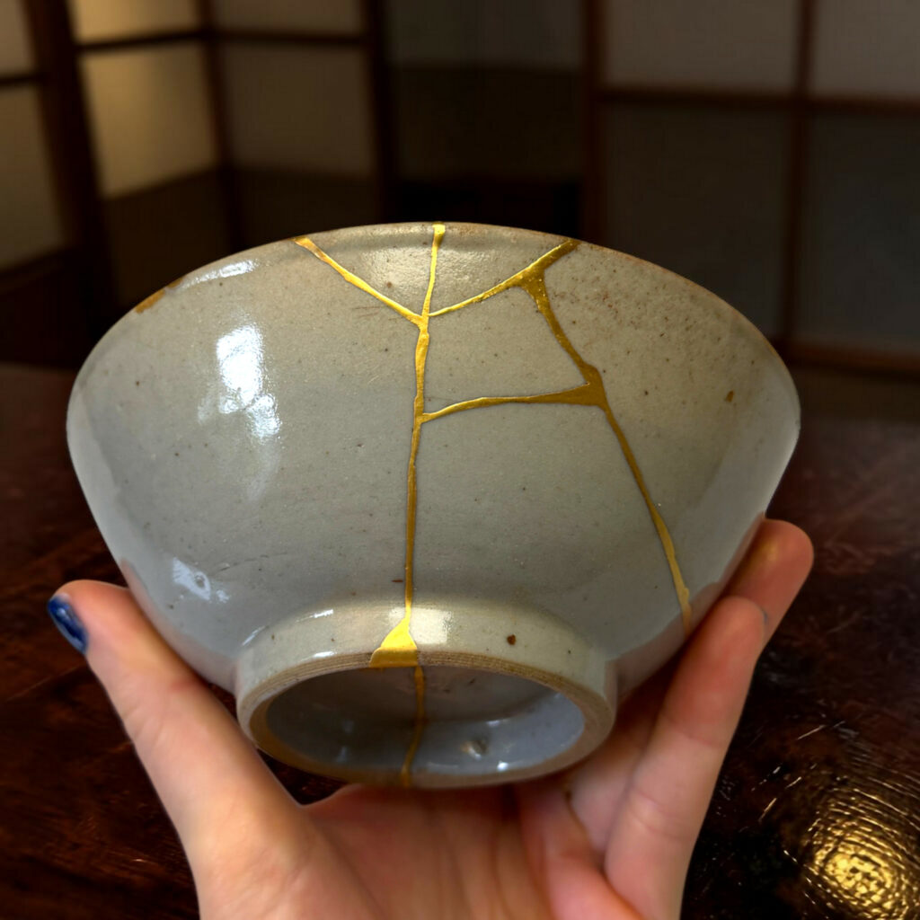 Traditional Kintsugi Shop: Kintsugi By Myriam greff