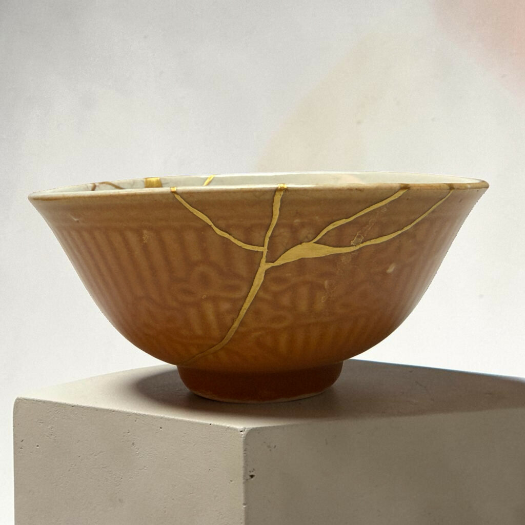 Traditional Kintsugi Shop: Kintsugi By Myriam greff