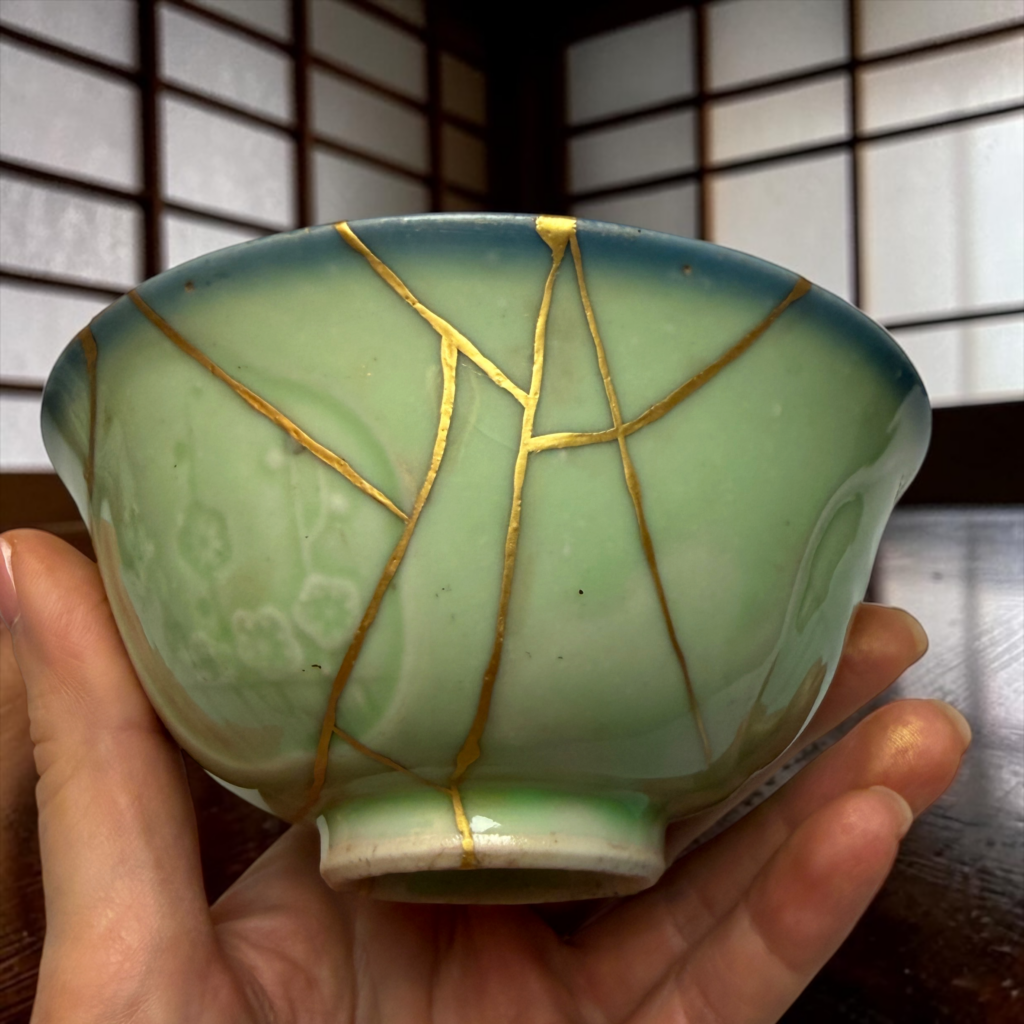 Traditional Kintsugi Shop: Kintsugi By Myriam greff