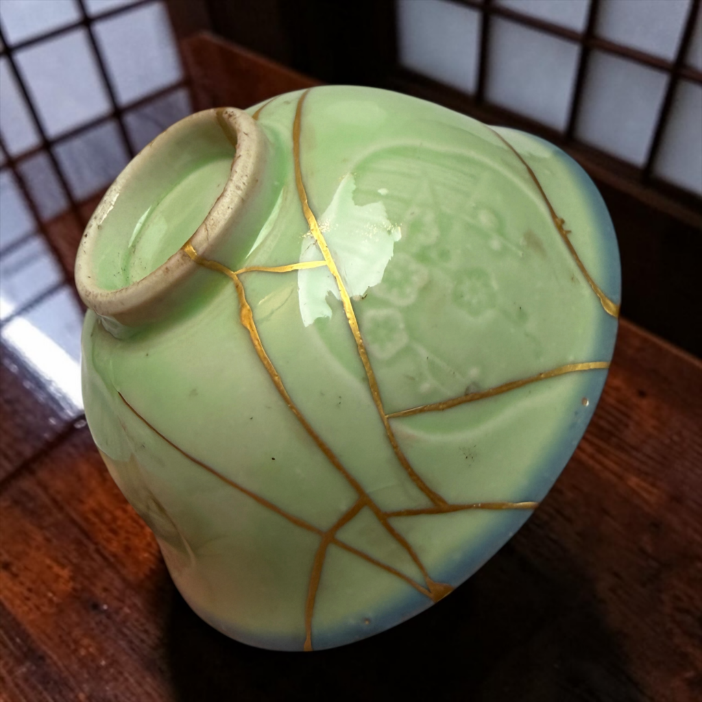Traditional Kintsugi Shop: Kintsugi By Myriam greff