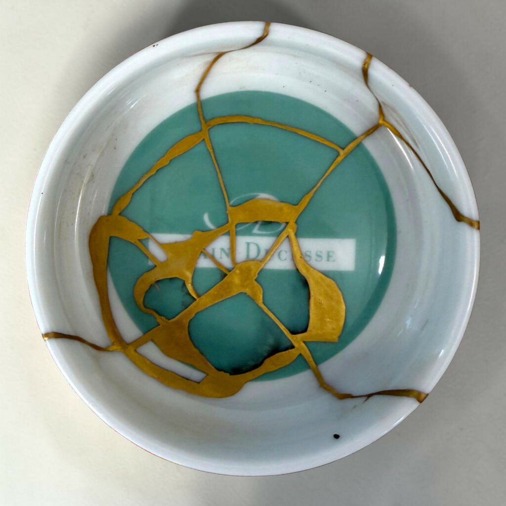 Traditional Kintsugi Shop: Kintsugi By Myriam greff