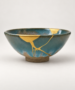Japanese Stoneware blue Wan-nari Chawan — Traditional Kintsugi with 24k Gold