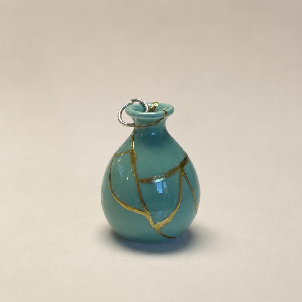 Traditional Kintsugi Shop: Kintsugi By Myriam greff
