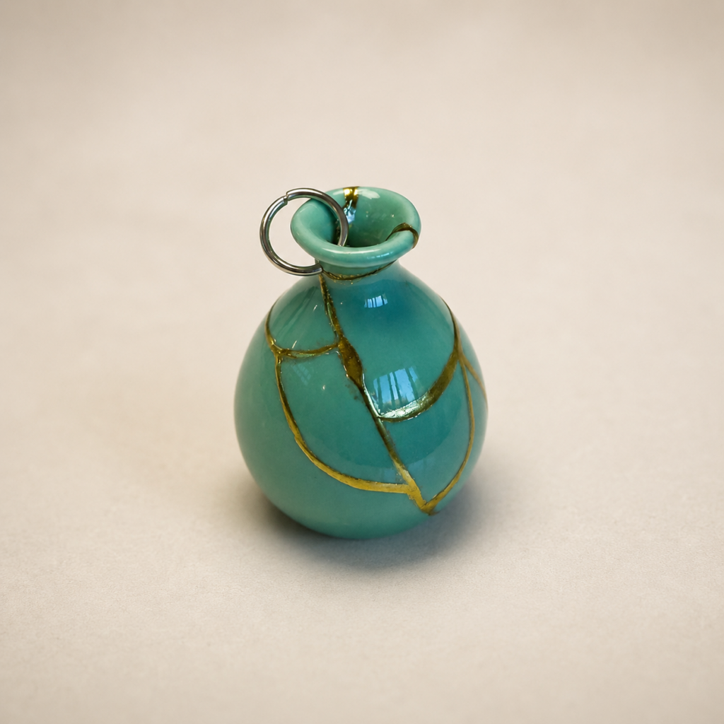 Traditional Kintsugi Shop: Kintsugi By Myriam greff